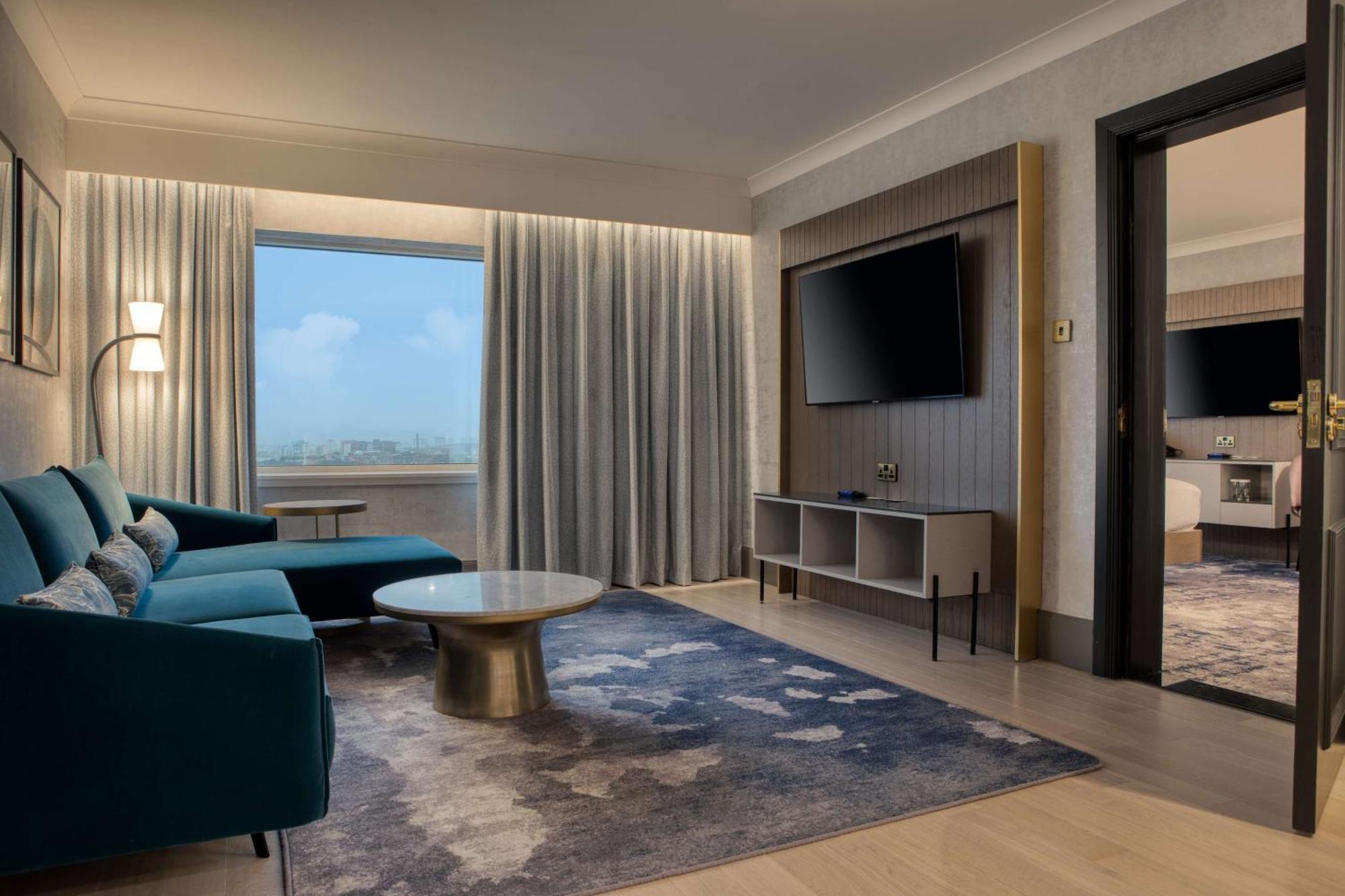 Hilton Отель 4*