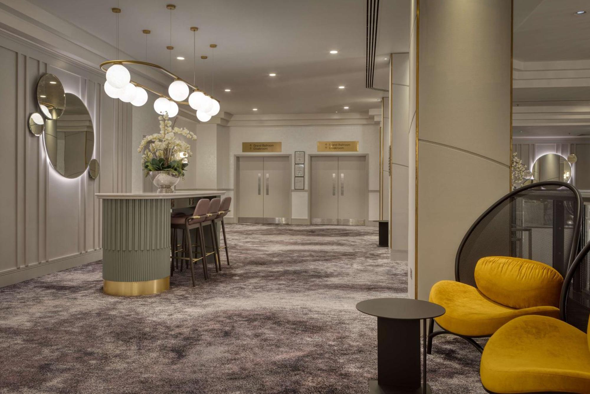 Hilton Отель