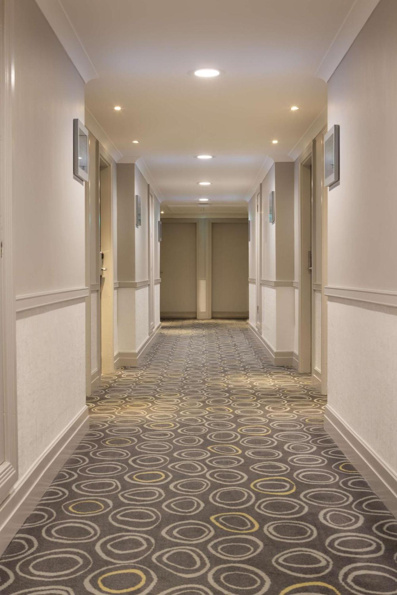 Отель Hilton 4*